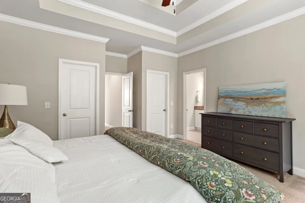 1229 Ridenour LN Kennesaw, GA 30152