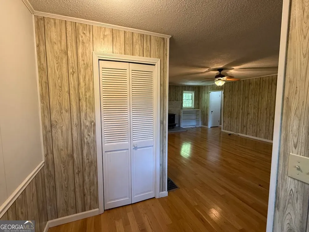 398 Taylors Chapel RD Rabun Gap, GA 30568