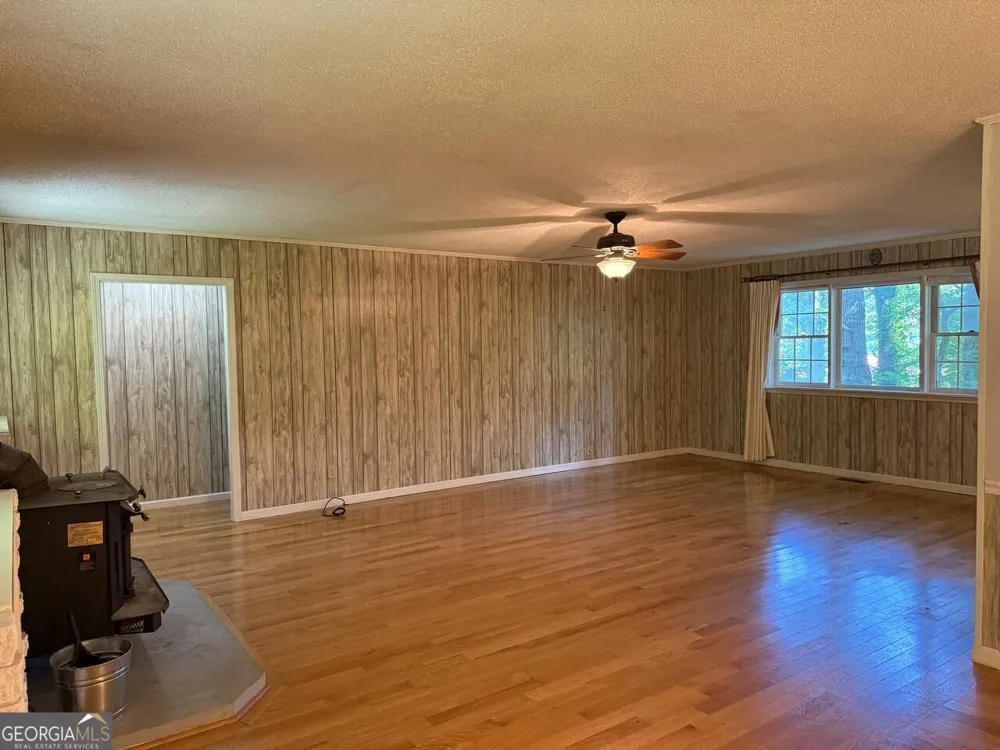 398 Taylors Chapel RD Rabun Gap, GA 30568