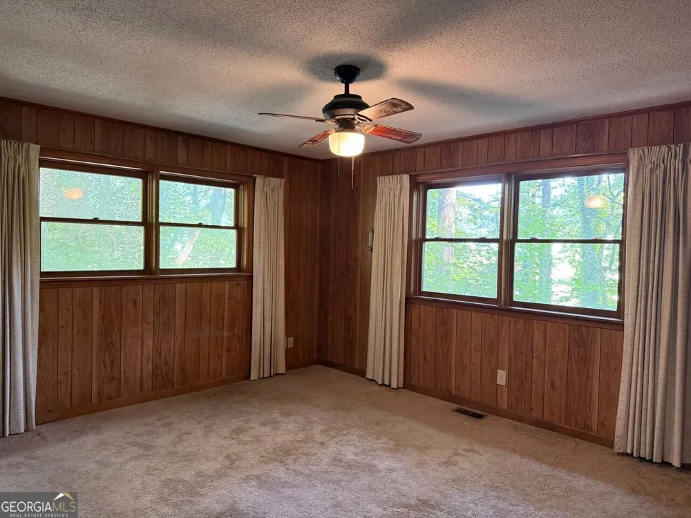 398 Taylors Chapel RD Rabun Gap, GA 30568