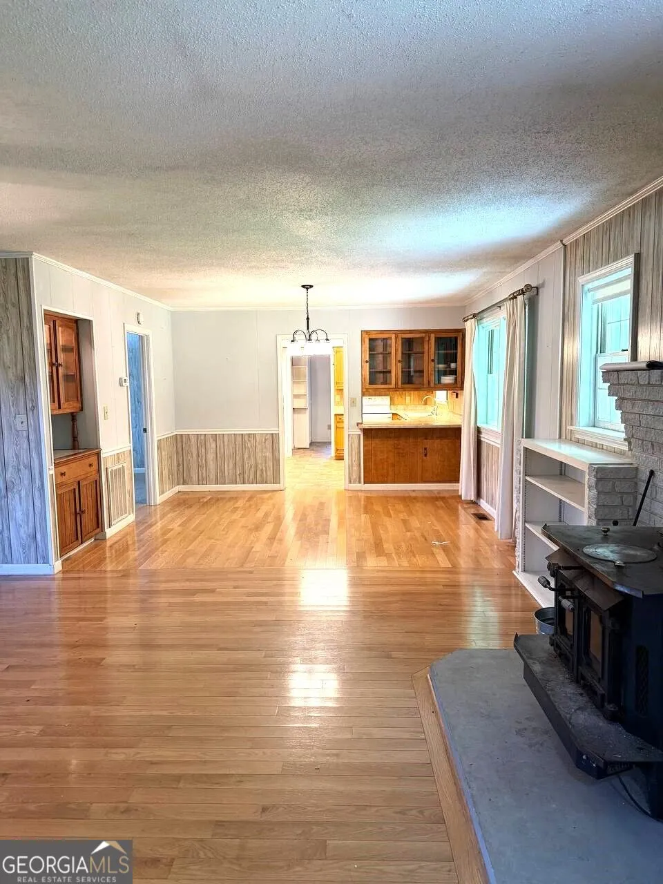 398 Taylors Chapel RD Rabun Gap, GA 30568