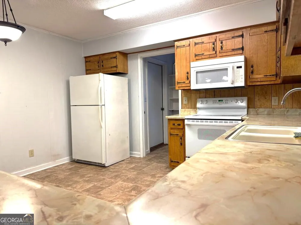 398 Taylors Chapel RD Rabun Gap, GA 30568