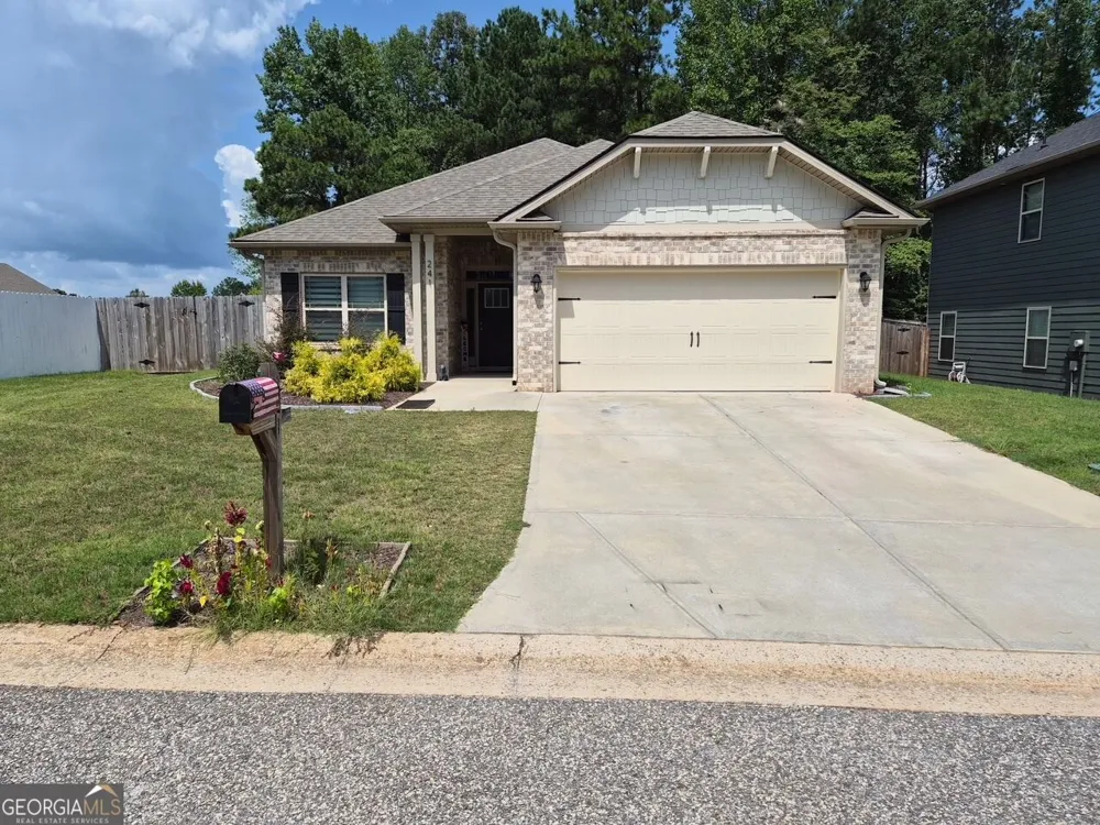 241 Magnolia Villas DR Cornelia, GA 30531