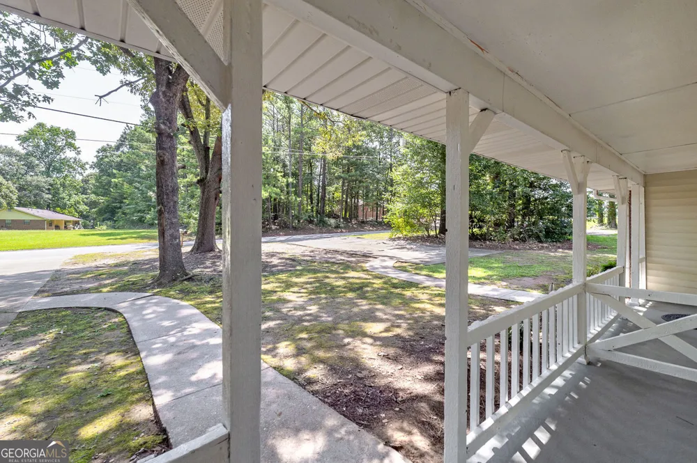 345 Santa Fe TRL Ellenwood, GA 30294