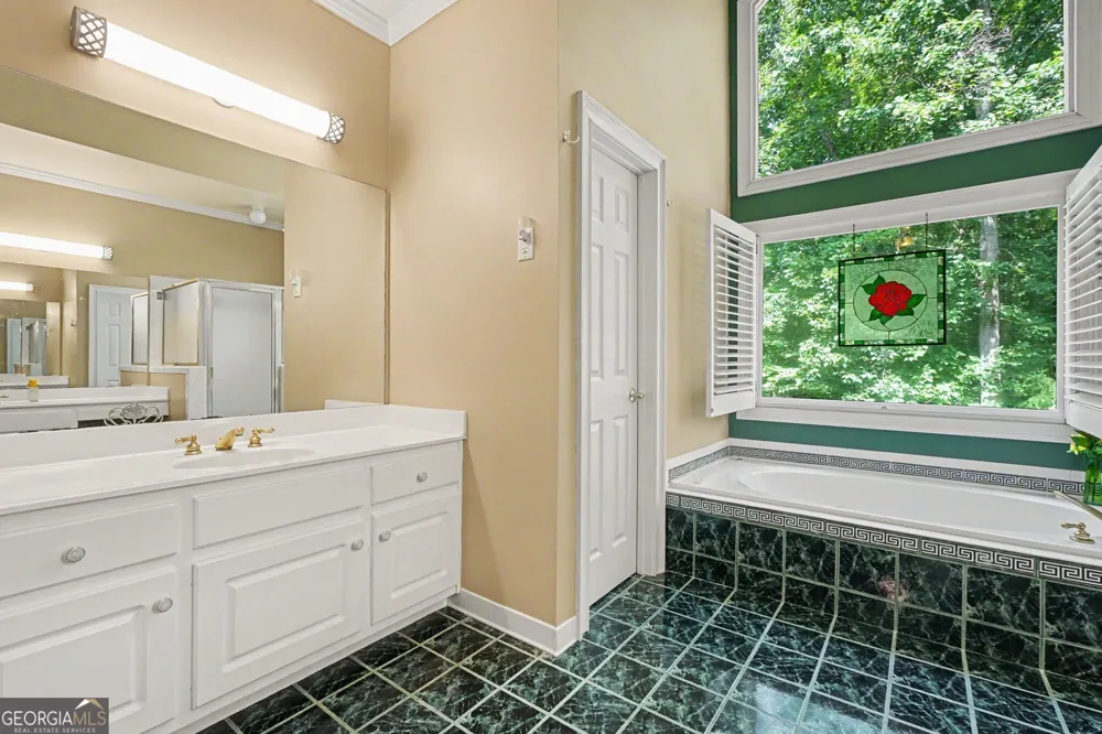 250 River Cove RDG Social Circle, GA 30025