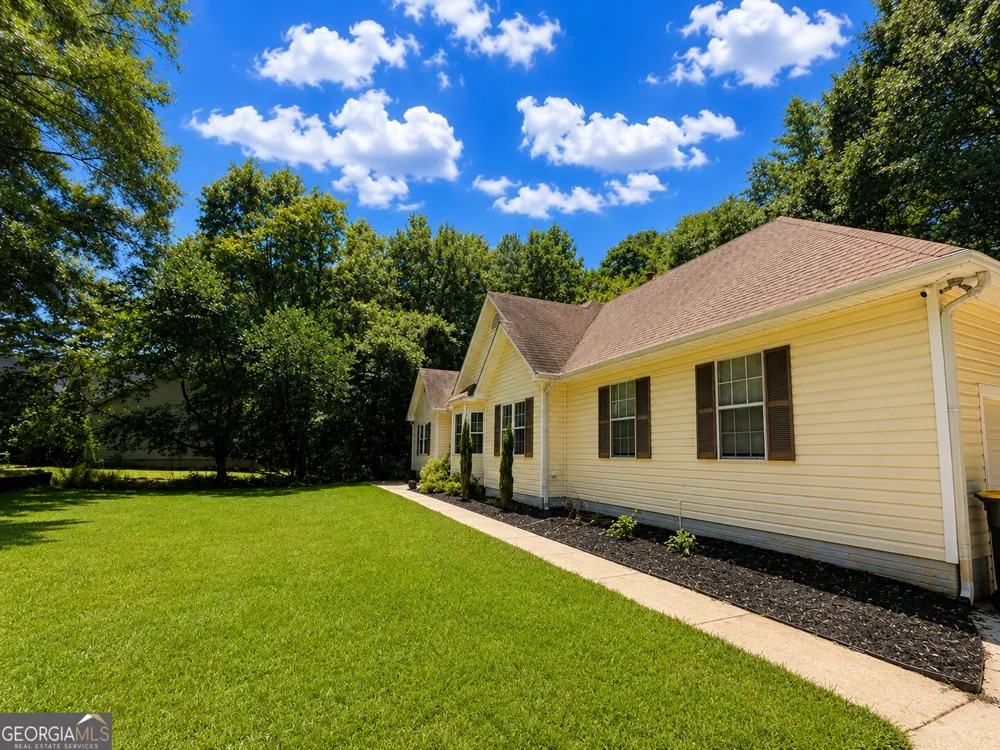 70 Wilkes CT Newnan, GA 30263