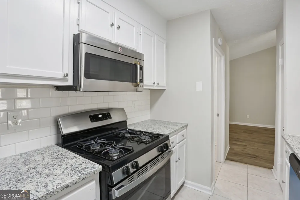 819 Arbor Hill DR Stone Mountain, GA 30088