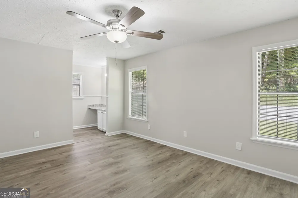 819 Arbor Hill DR Stone Mountain, GA 30088