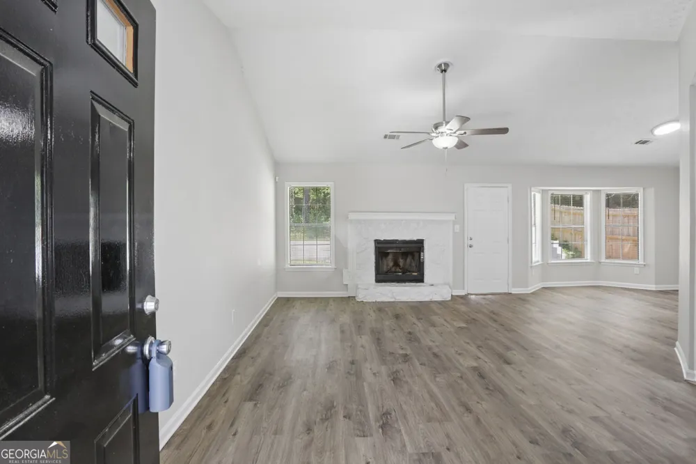 819 Arbor Hill DR Stone Mountain, GA 30088