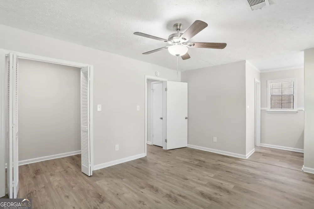 819 Arbor Hill DR Stone Mountain, GA 30088