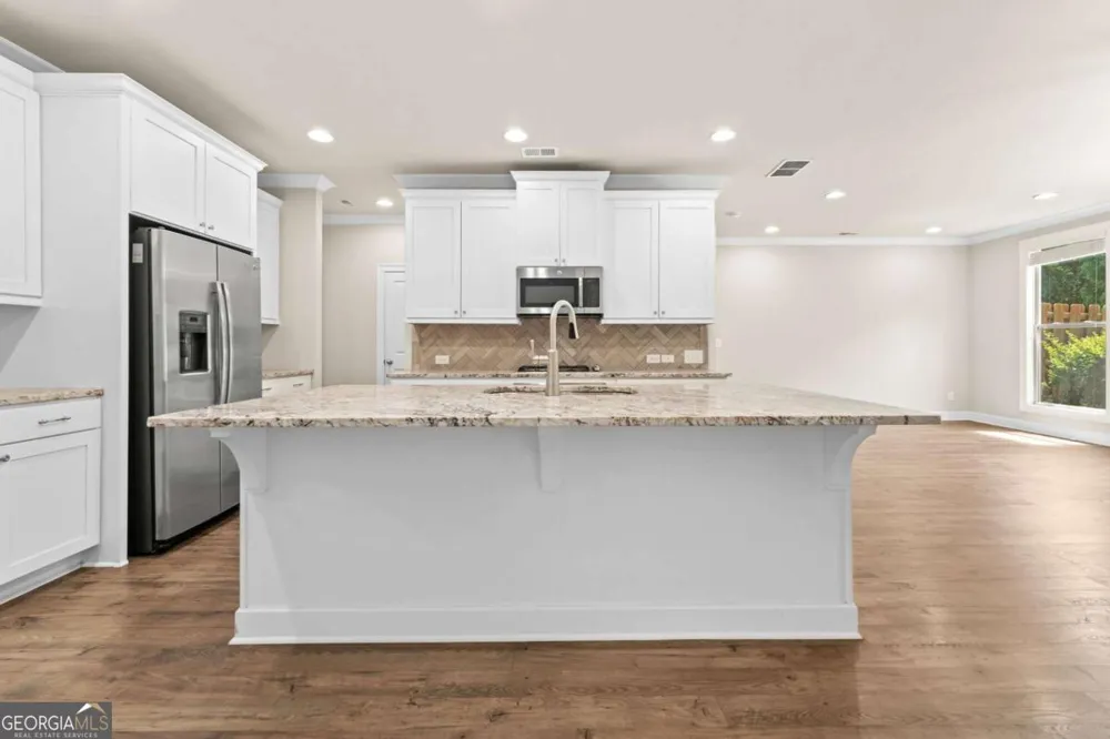 2028 Glenview Park CIR Duluth, GA 30097