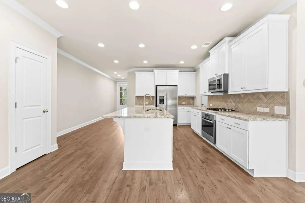 2028 Glenview Park CIR Duluth, GA 30097