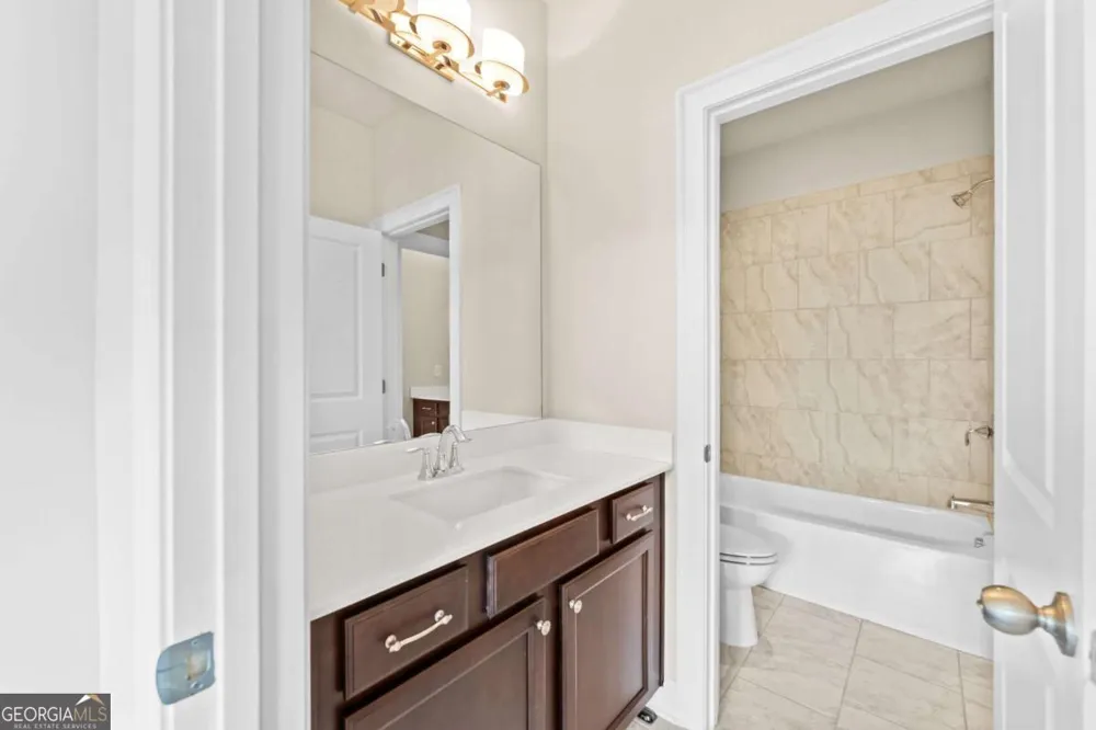 2028 Glenview Park CIR Duluth, GA 30097