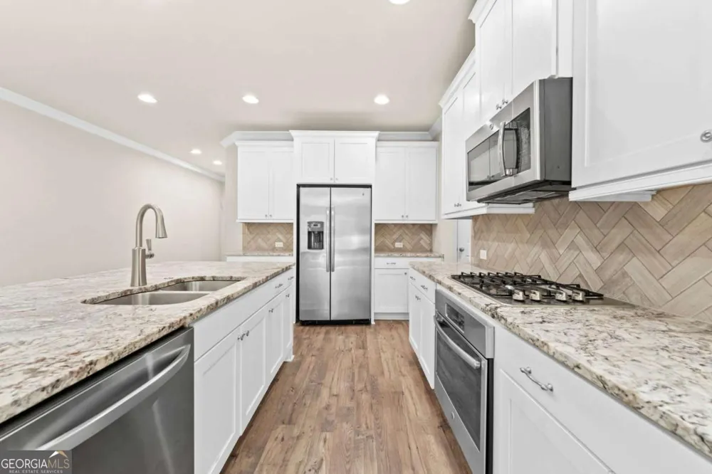 2028 Glenview Park CIR Duluth, GA 30097