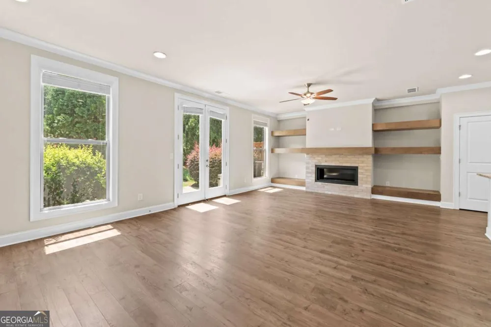 2028 Glenview Park CIR Duluth, GA 30097