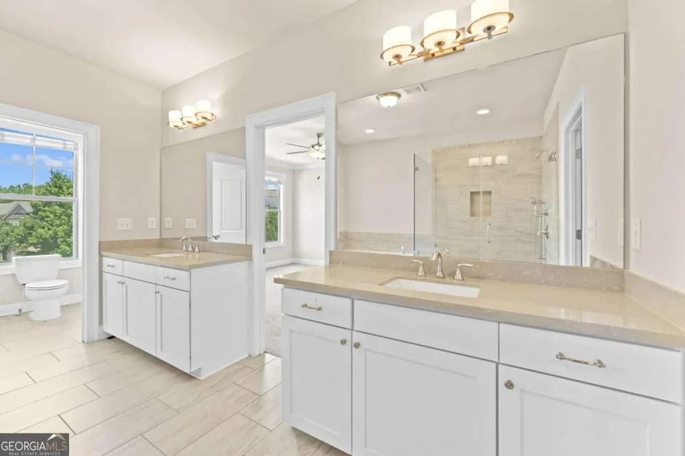 2028 Glenview Park CIR Duluth, GA 30097