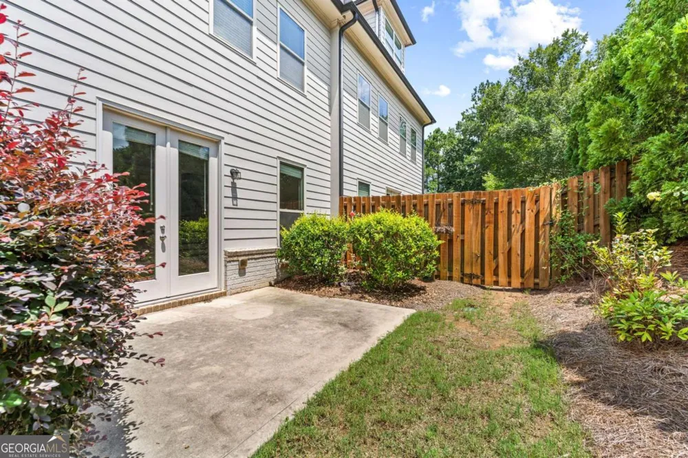 2028 Glenview Park CIR Duluth, GA 30097