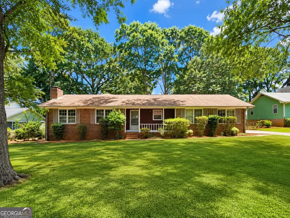 1940 Old Concord DR SE Covington, GA 30016