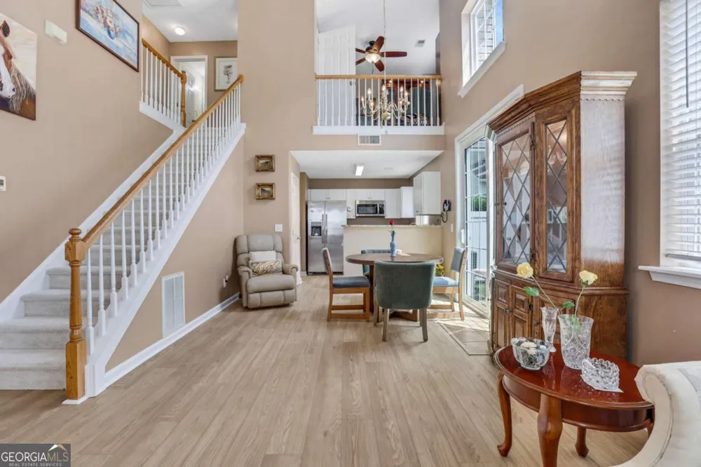 141 W Oaks PL Woodstock, GA 30188