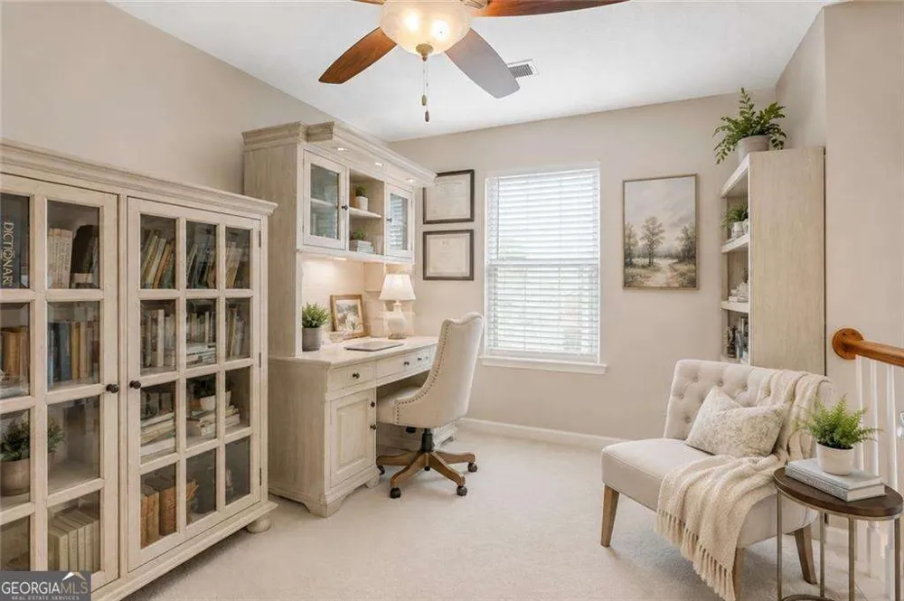 141 W Oaks PL Woodstock, GA 30188