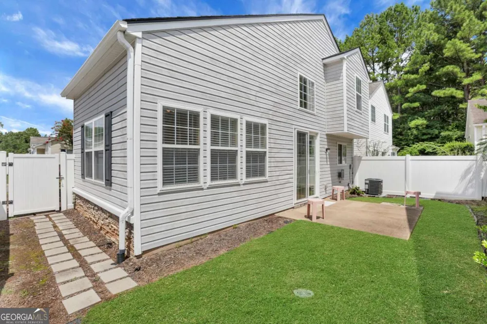 141 W Oaks PL Woodstock, GA 30188