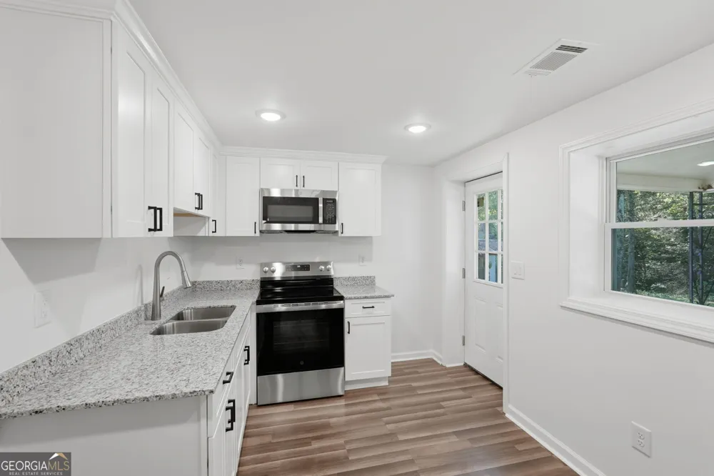 2952 Cavender Creek RD Dahlonega, GA 30533