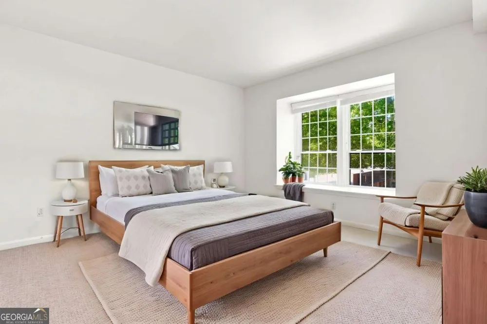 139 Woodmere SQ NW Atlanta, GA 30327