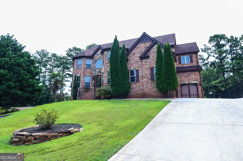 2389 Apalachee Crucis LN Dacula, GA 30019