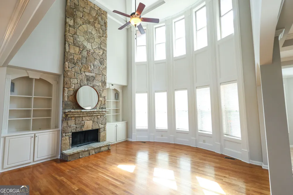 2389 Apalachee Crucis LN Dacula, GA 30019