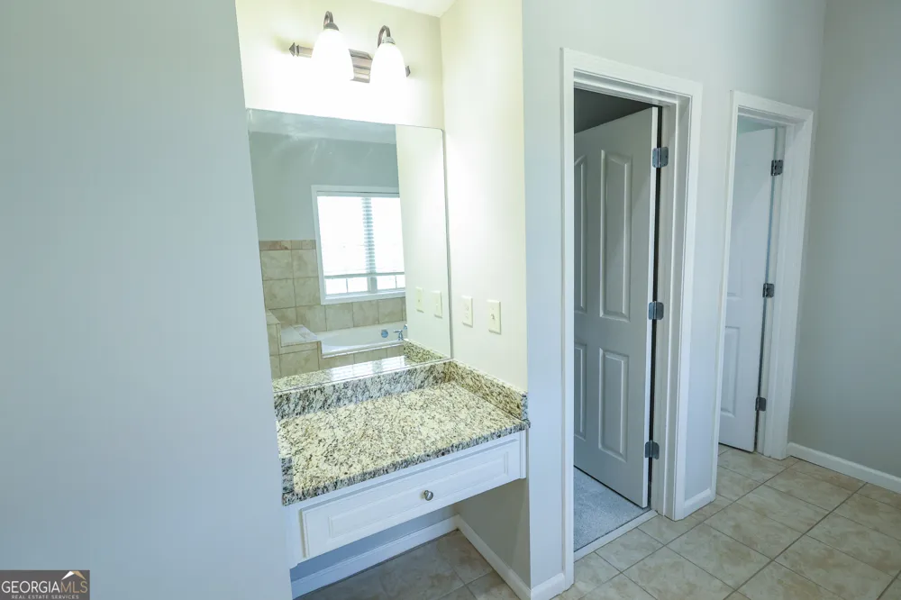 2389 Apalachee Crucis LN Dacula, GA 30019