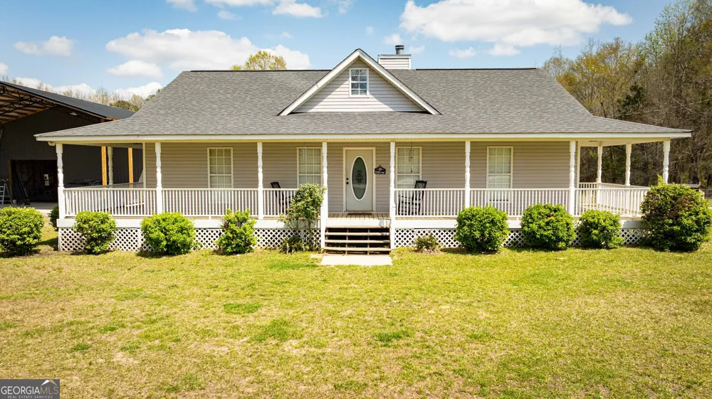 647 Pine Valley RD Meansville, GA 30256