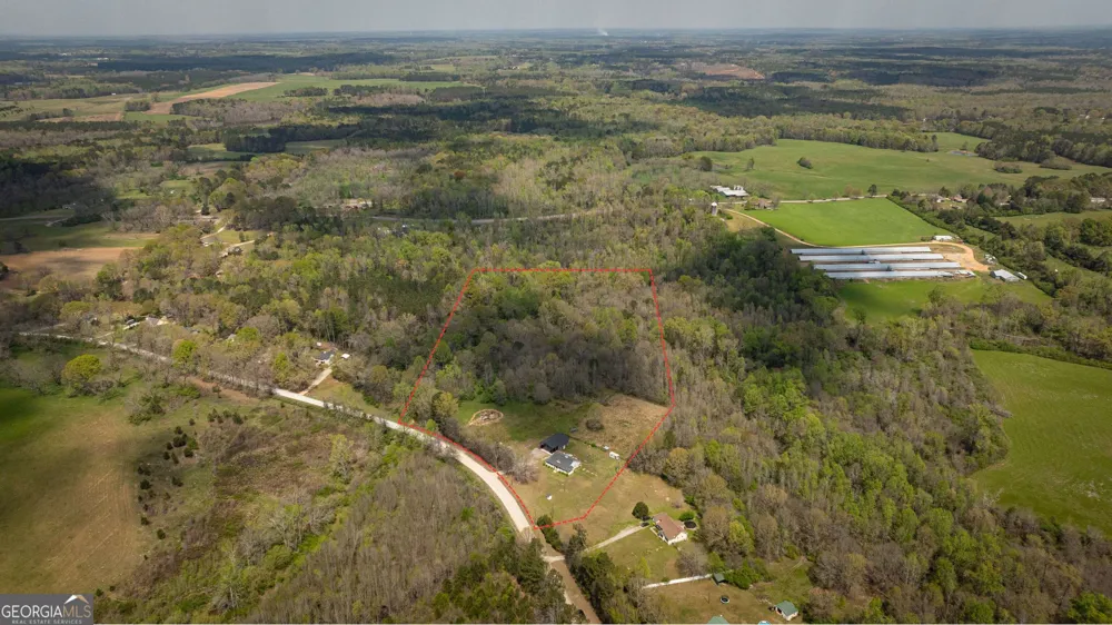 647 Pine Valley RD Meansville, GA 30256