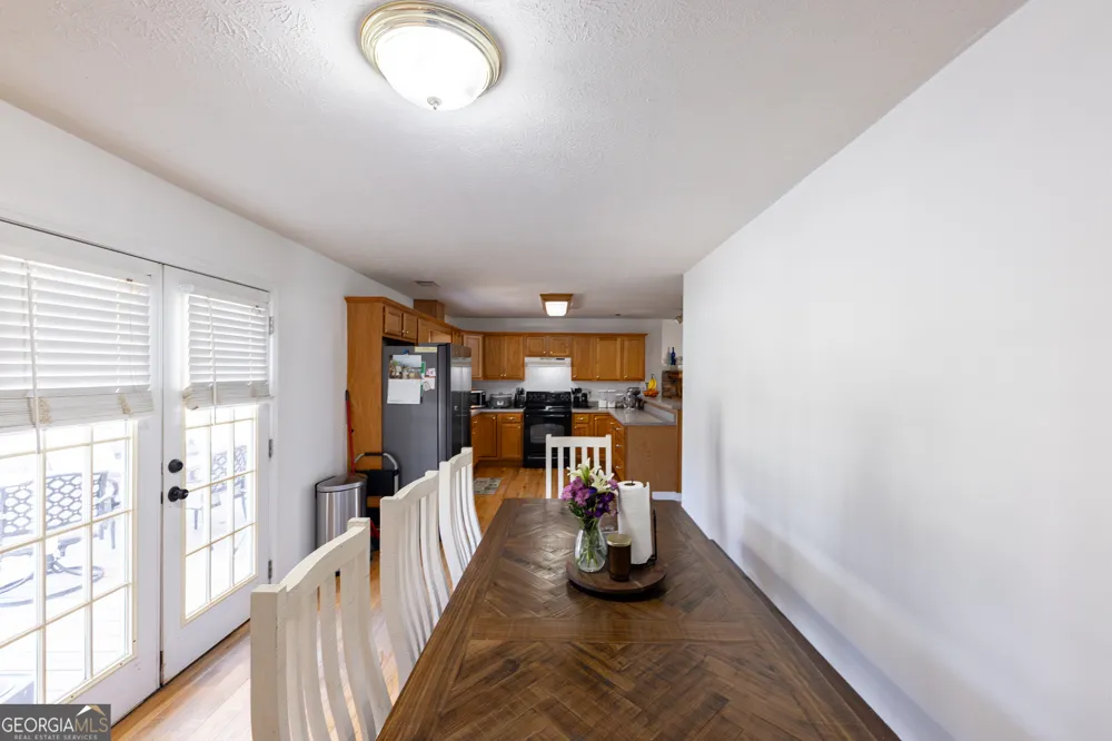 647 Pine Valley RD Meansville, GA 30256