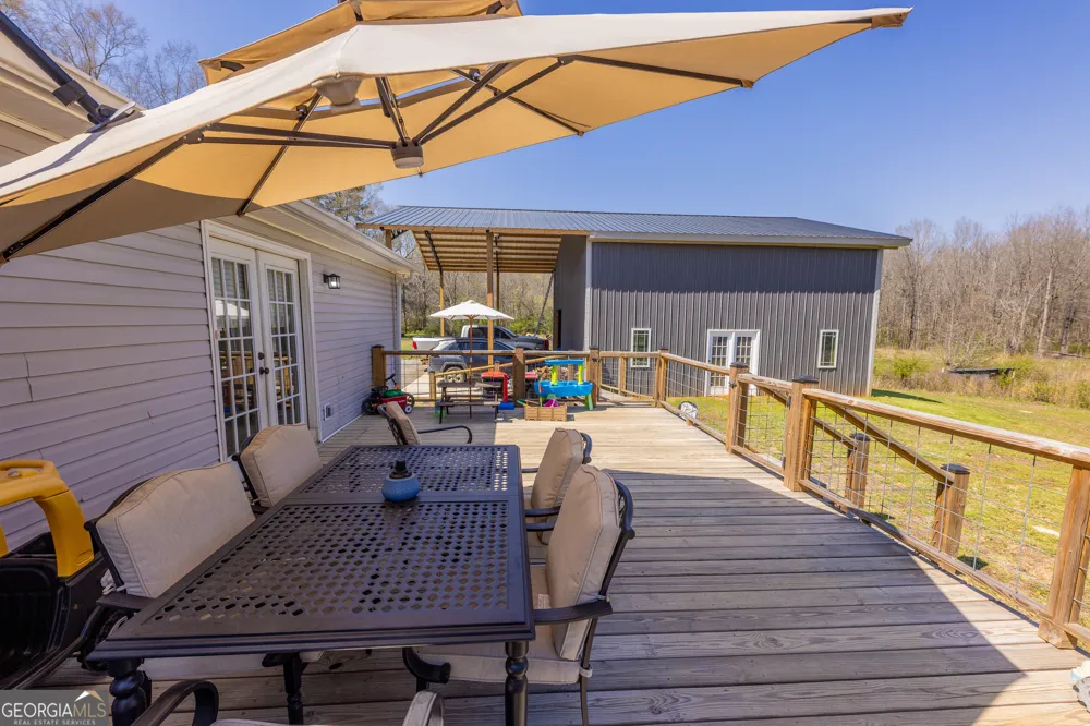 647 Pine Valley RD Meansville, GA 30256