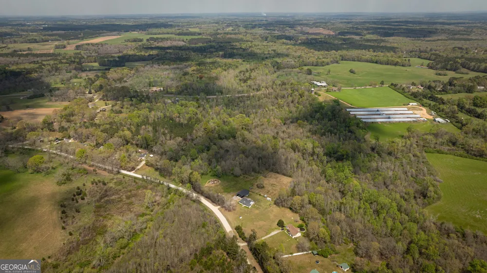 647 Pine Valley RD Meansville, GA 30256