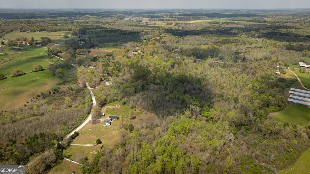 647 Pine Valley RD Meansville, GA 30256
