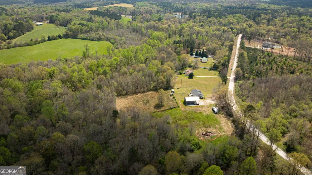 647 Pine Valley RD Meansville, GA 30256