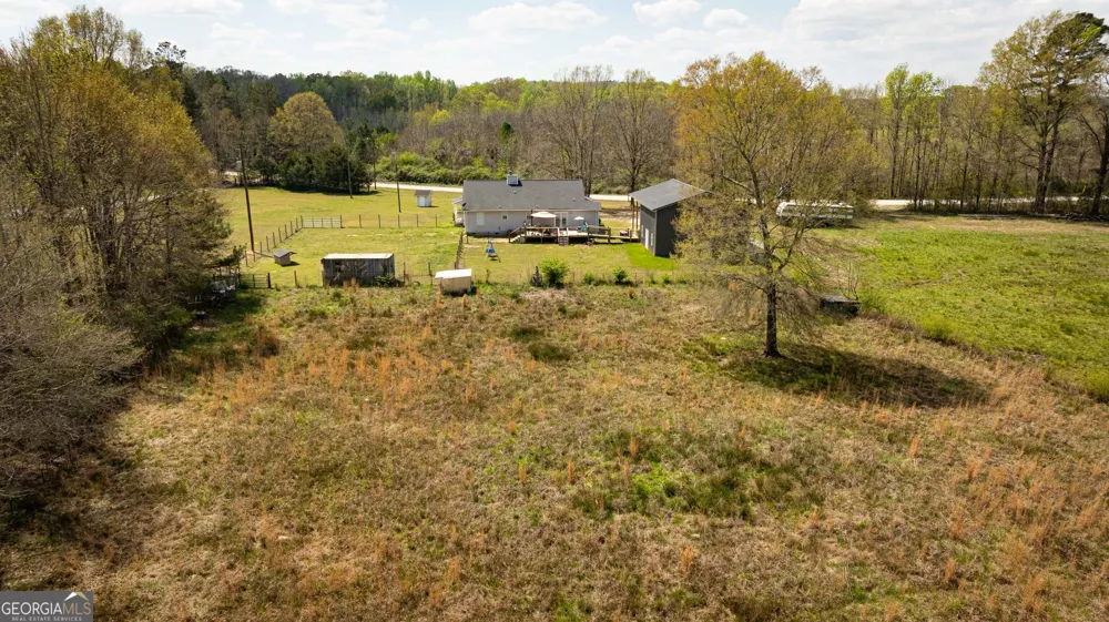 647 Pine Valley RD Meansville, GA 30256