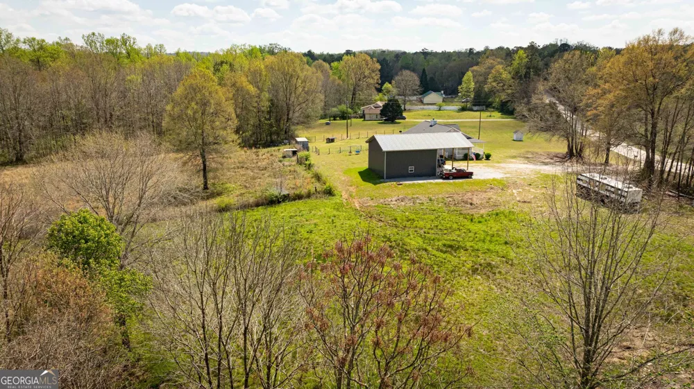 647 Pine Valley RD Meansville, GA 30256