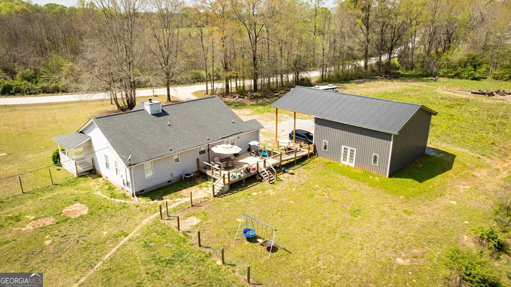 647 Pine Valley RD Meansville, GA 30256