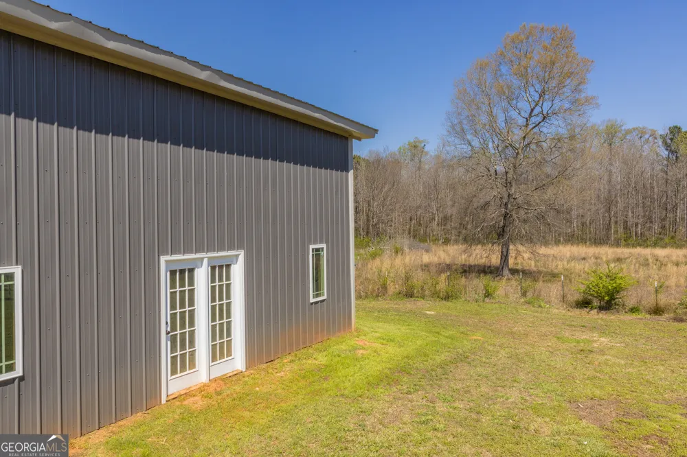 647 Pine Valley RD Meansville, GA 30256