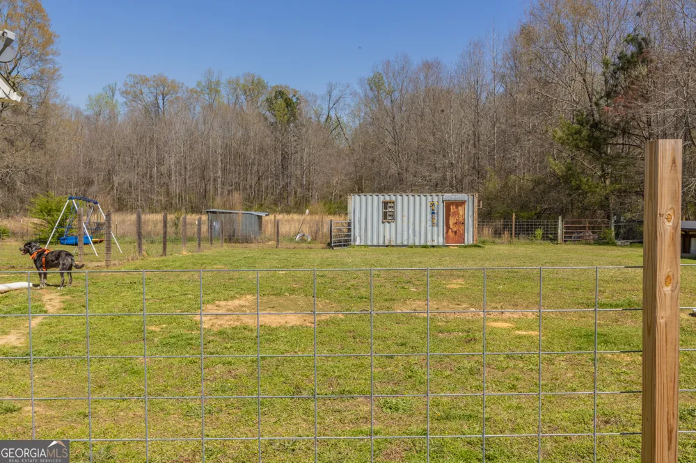 647 Pine Valley RD Meansville, GA 30256