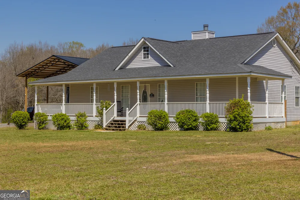 647 Pine Valley RD Meansville, GA 30256
