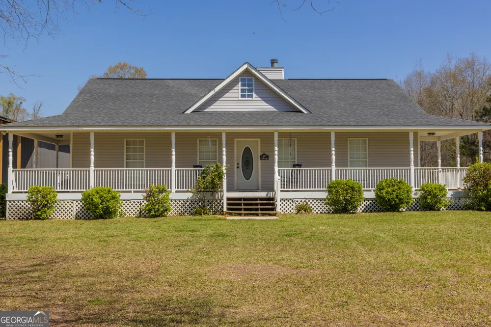 647 Pine Valley RD Meansville, GA 30256