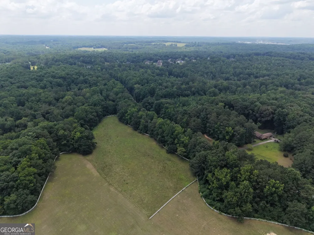 390 Edwards RD Oxford, GA 30054