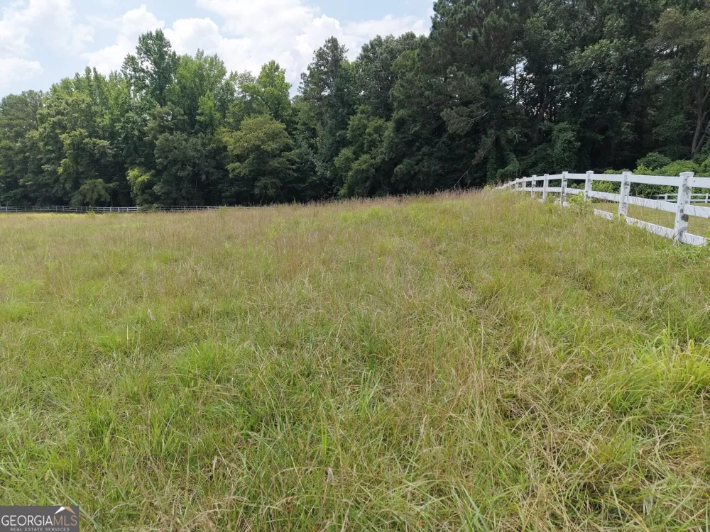 390 Edwards RD Oxford, GA 30054
