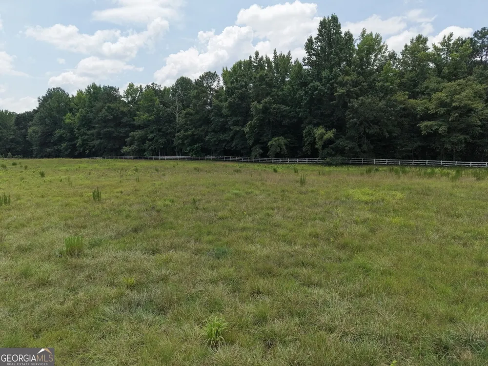 390 Edwards RD Oxford, GA 30054
