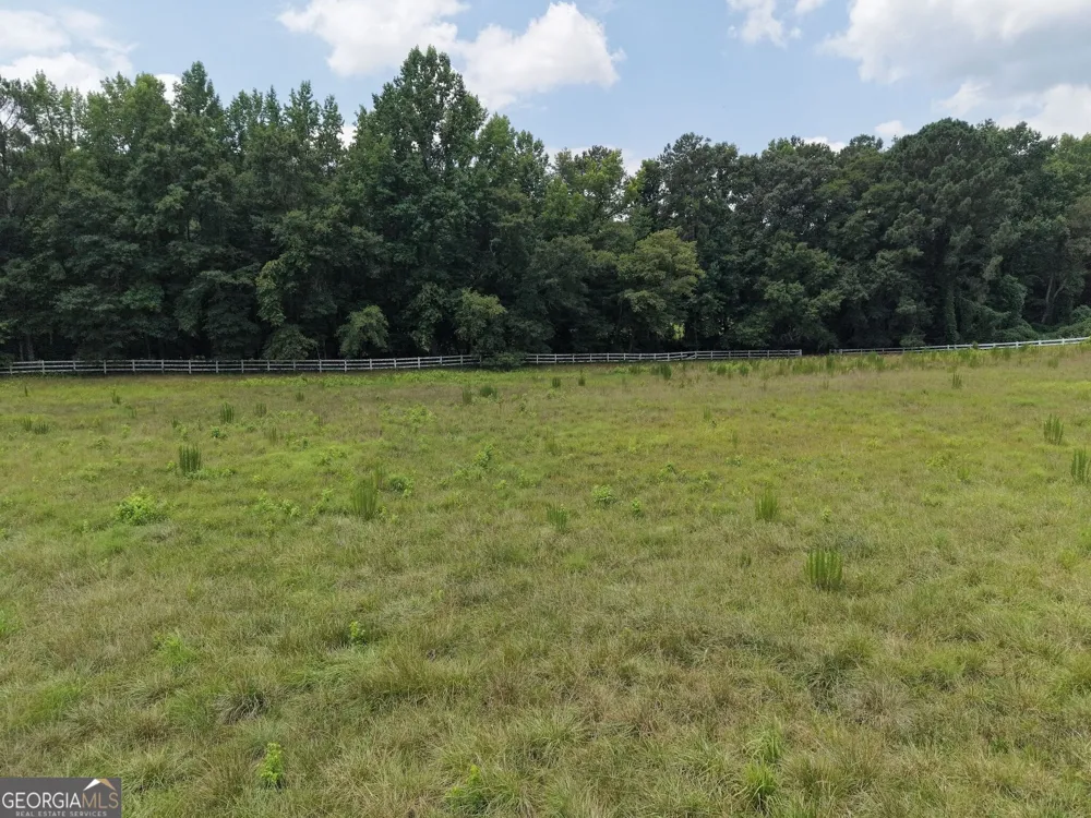 390 Edwards RD Oxford, GA 30054