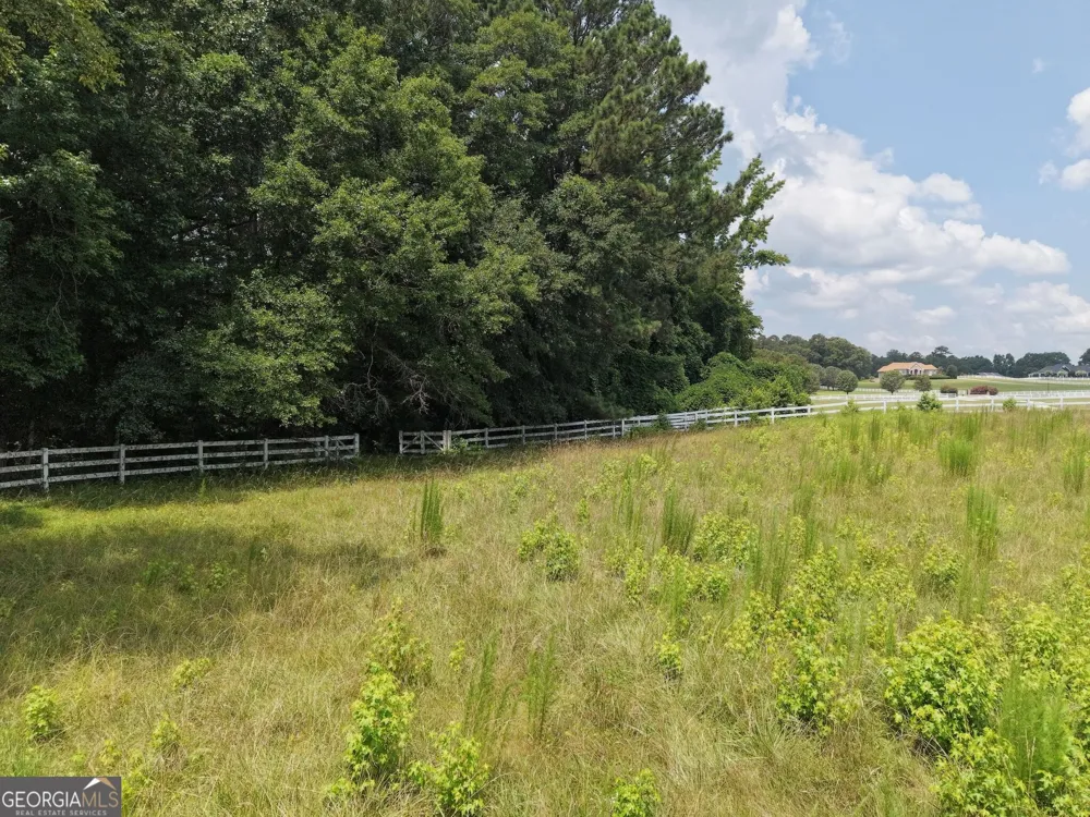 390 Edwards RD Oxford, GA 30054