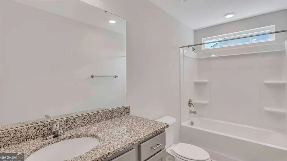 9 Sago Palm Way Bloomingdale, GA 31302